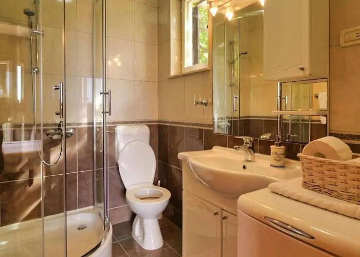 Helena2 Mit Blick Auf Wasser By Interhome Mlini